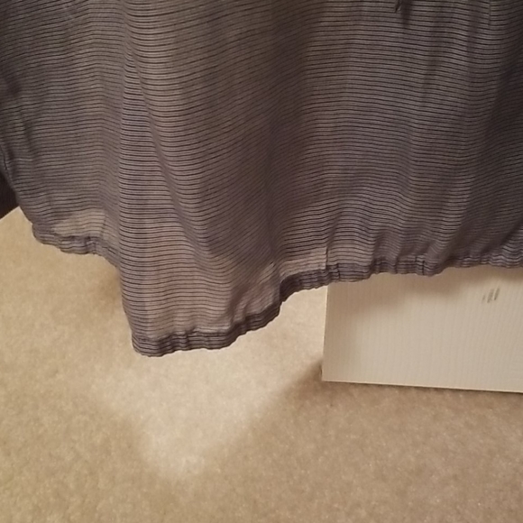 Super cute Gap top - Picture 4 of 4